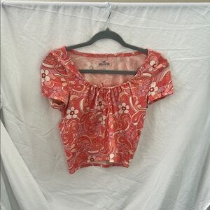 Hollister Cropped Floral Scoop Neck Top – Size L